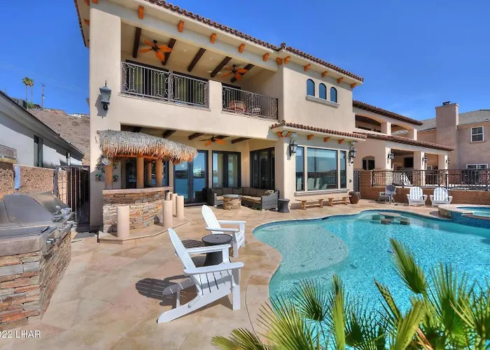 Splash Landing | Riverfront Estate With Infinity Pool, & Private Docks *