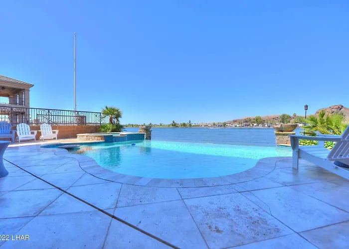 Holiday home Splash Landing | Riverfront Estate With Infinity Pool, & Private Docks