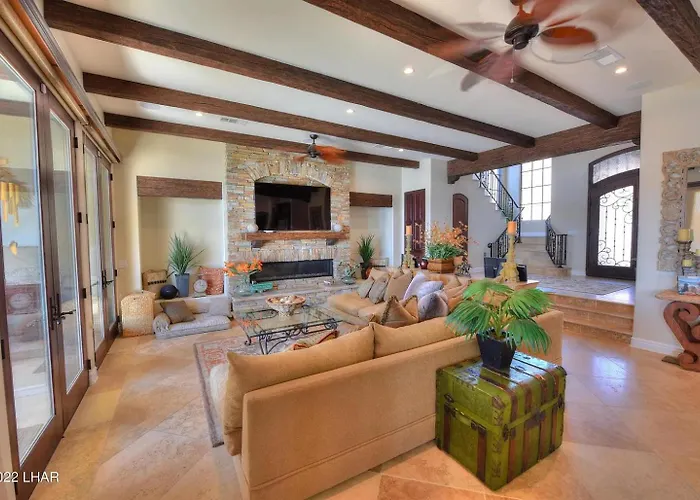 Splash Landing | Riverfront Estate With Infinity Pool, & Private Docks *