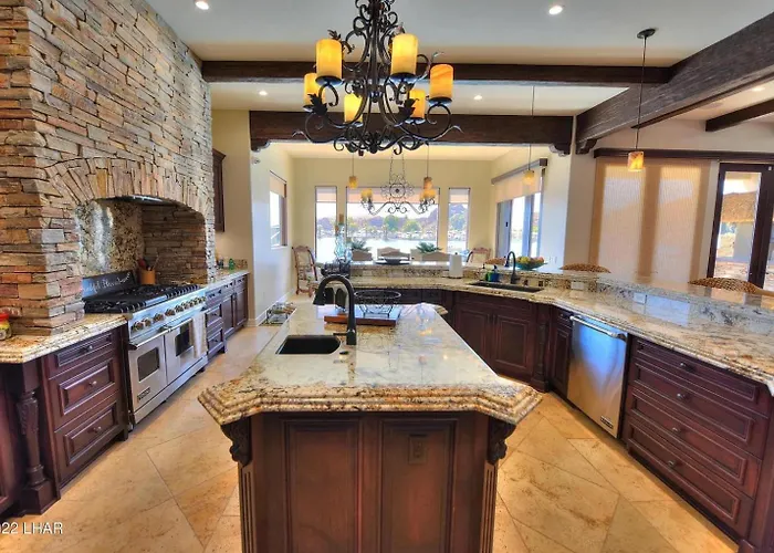 Splash Landing | Riverfront Estate With Infinity Pool, & Private Docks Parker