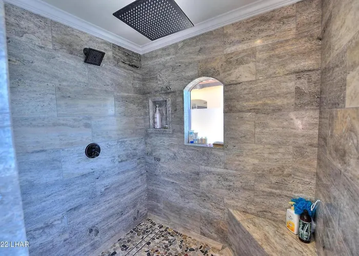 Splash Landing | Riverfront Estate With Infinity Pool, & Private Docks * Parker