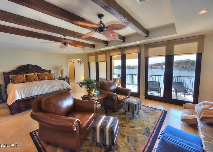 Holiday home Splash Landing | Riverfront Estate With Infinity Pool, & Private Docks Parker