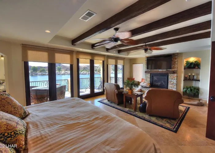 Splash Landing | Riverfront Estate With Infinity Pool, & Private Docks Parker