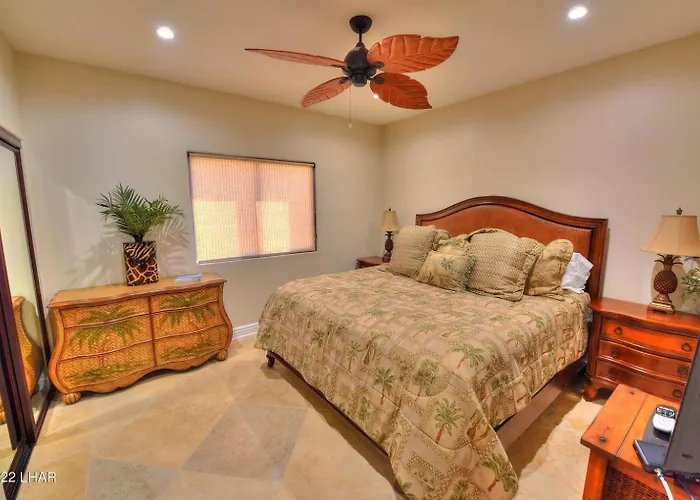 Splash Landing | Riverfront Estate With Infinity Pool, & Private Docks Parker