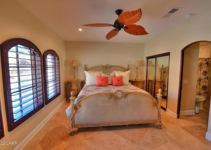Splash Landing | Riverfront Estate With Infinity Pool, & Private Docks * Parker