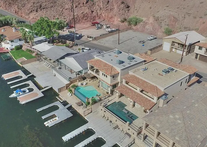 Splash Landing | Riverfront Estate With Infinity Pool, & Private Docks * Parker
